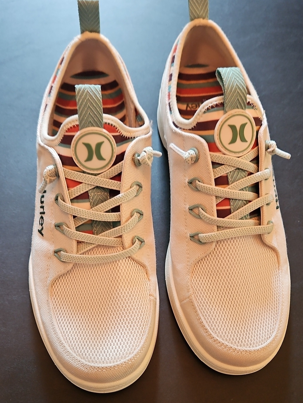 Hurley Men's White Sneakers with Green Accents